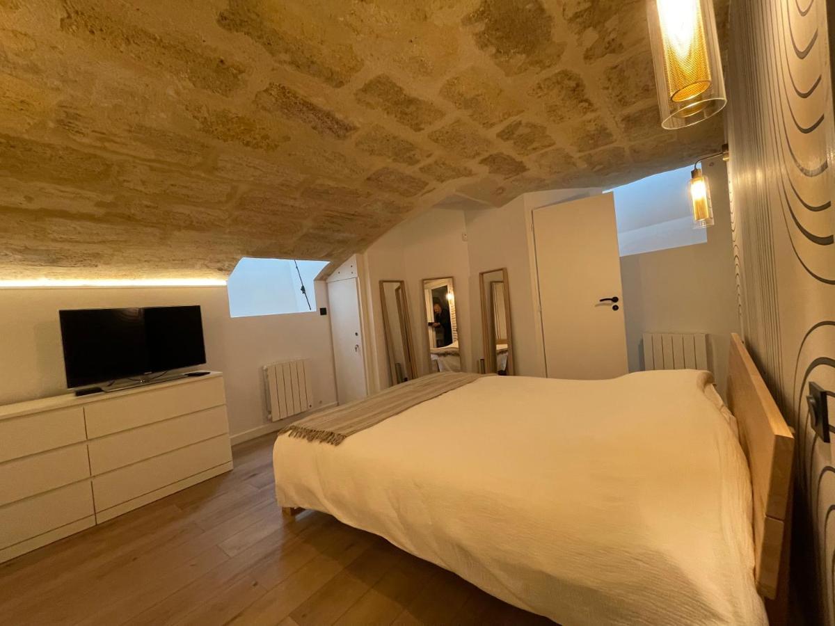 Le Loft Bleu - Un Atelier-Cocon Elegant & Central Burdeos Exterior foto